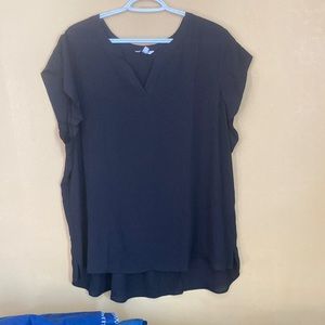 Reitman’s Essential reitmans black blouse